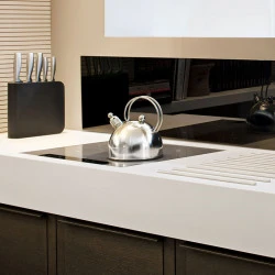 Verre trempé laqué noir pour crédence 