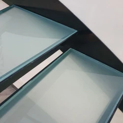 Verre Tri Feuilleté Trempé Dépoli, épaisseur 32.3mm 