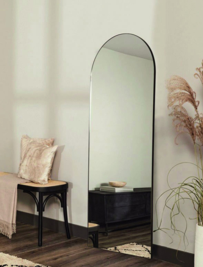 Pourquoi choisir un miroir sur mesure pour votre décoration ?